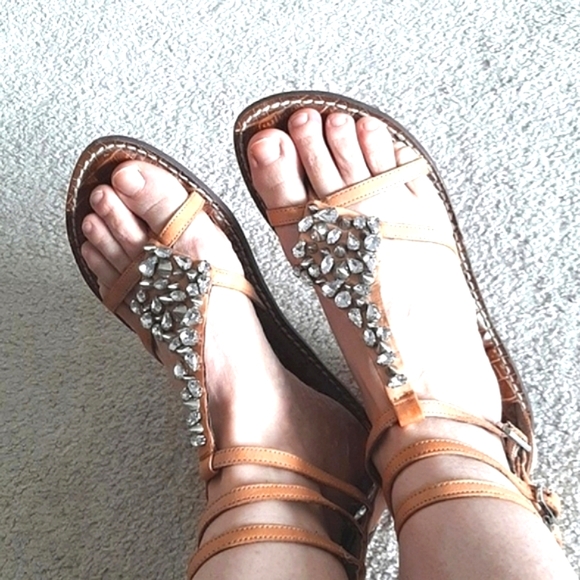 SAM EDELMAN Gorgeous Strappy, Tan Leather Sandals w Rhinestone & Stud Details - Picture 2 of 15